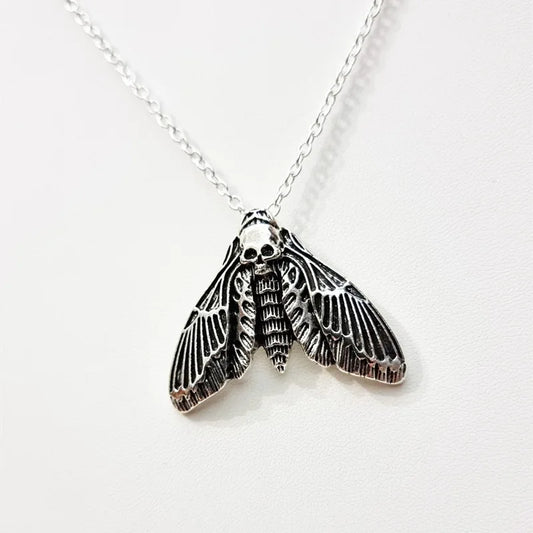 New Gothic Occult Dark Skull Moth Pendant Necklace – Silver Color Goth Punk Jewelry for Women & Men