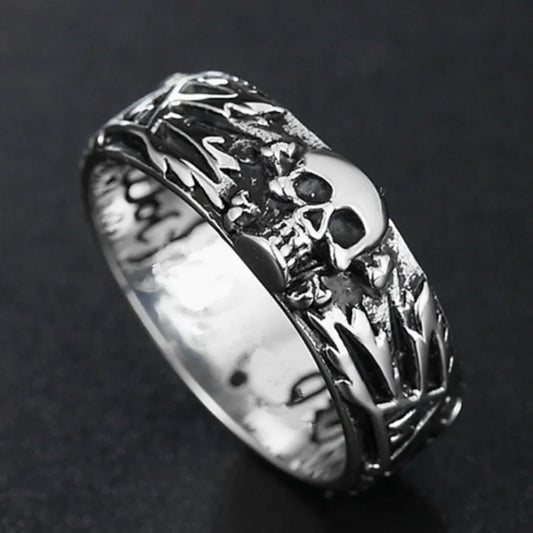 Domineering Retro Punk Skull Ring – Gothic Bone Design for Men