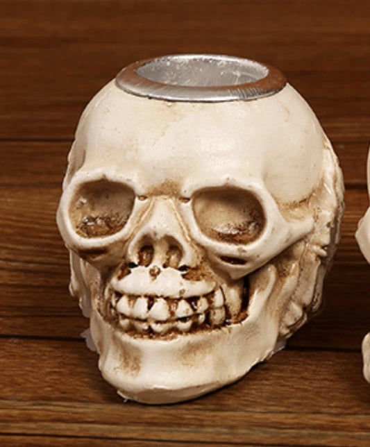 Halloween Skeleton Candle Holder – Realistic Skull Resin Candlestick for Spooky Decor, Haunted House/Escape Room/Movie Prop