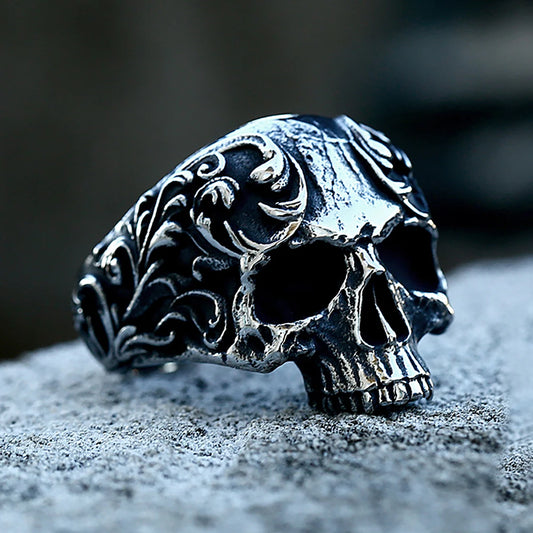 Fashion Vintage Gothic Carved Skull Ring – 316L Stainless Steel Punk Biker Jewelry for Men & Women