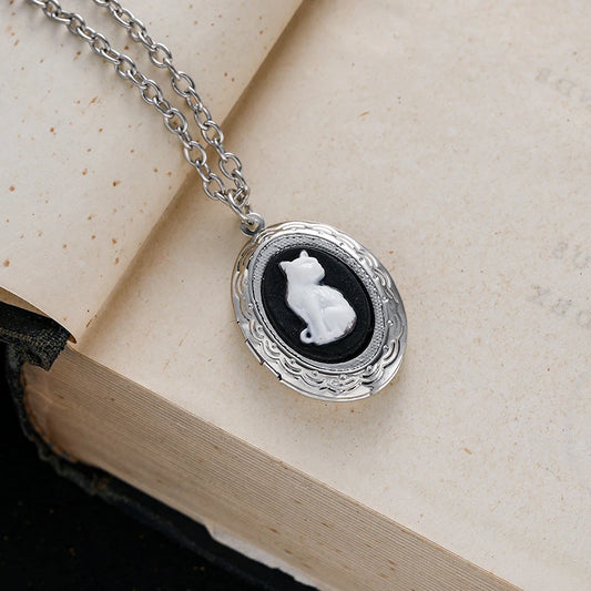 Gothic Creative DIY Photo Frame Pendant Necklace – Vintage Cat Cameo Jewelry for Men & Women